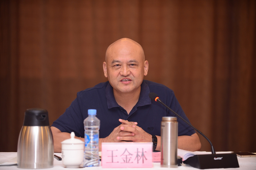 省國資委黨委委員、省紀委駐省國資委紀檢組組長王金林在省投資集團專題民主生活會上點評講話_副本.jpg