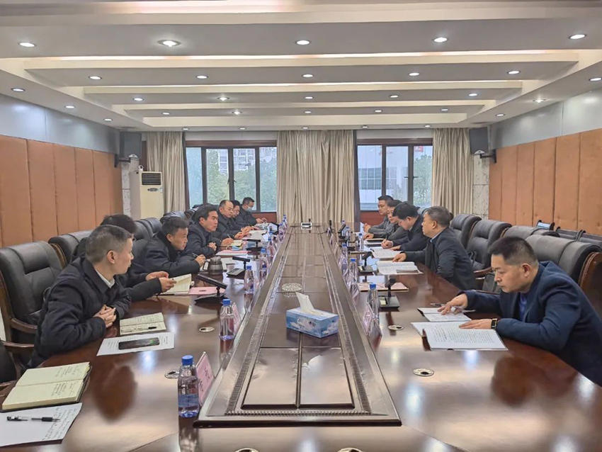 江西省應急管理廳二級巡視員李顯明一行到江西省礦山救護總隊調研.jpg
